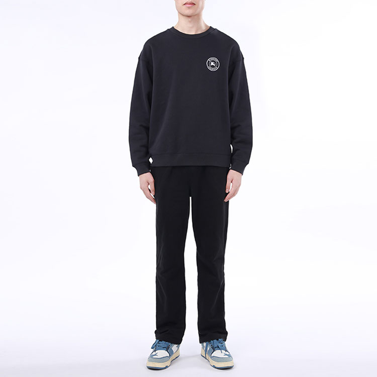 Shop Burberry FW22 Navy Blue Crewneck Sweatshirt with Equestrian Logo Unisex. 80362861