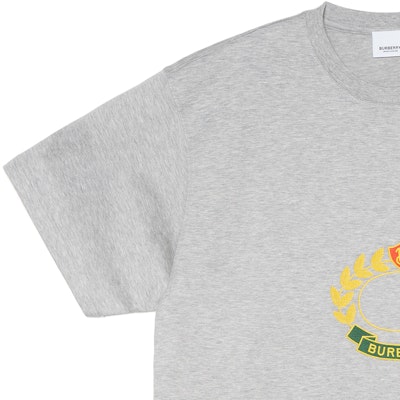 Burberry FW22 Oak Leaf Logo Embroidered Crewneck T-Shirt Men’s Grey. 80612911 Sizing Burberry FW22 Oak Leaf Logo Embroidered Crewneck T-Shirt Men’s Grey. 80612911
