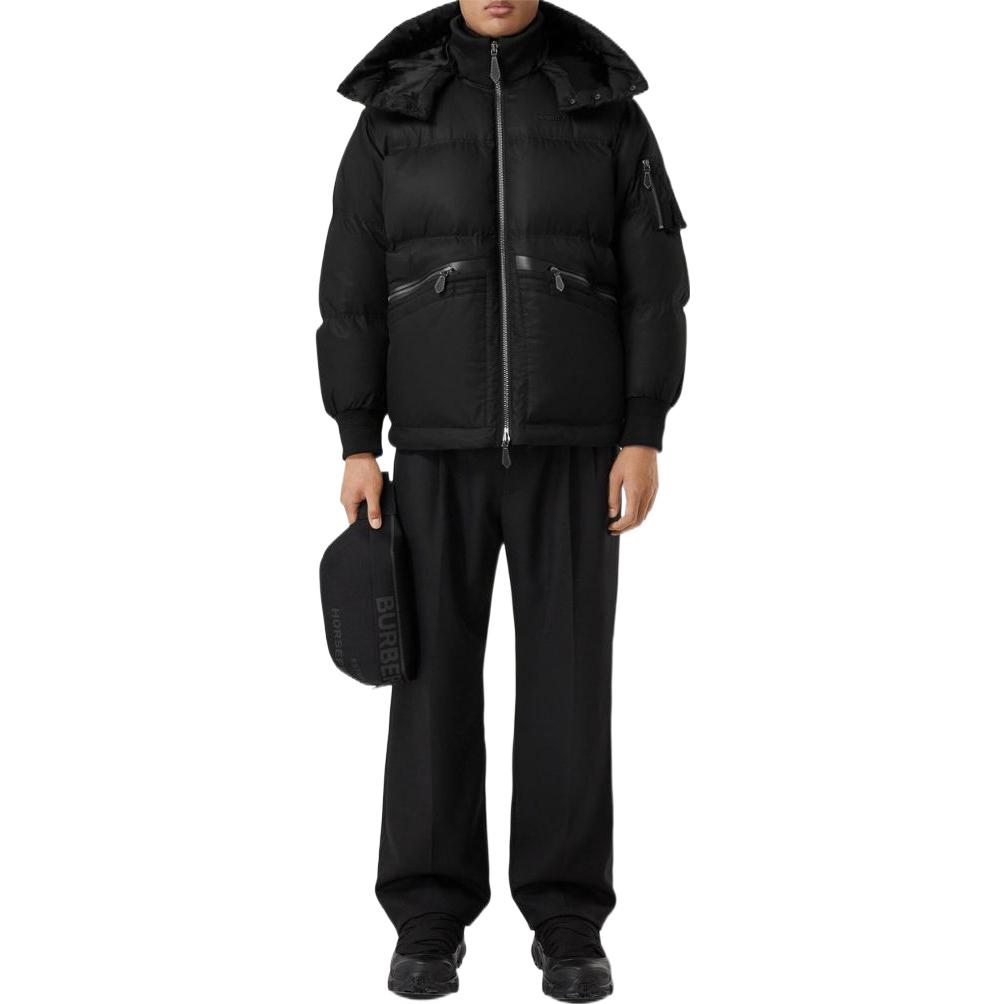 Lookbook Chaqueta Acolchada Burberry FW22 con Capucha Desmontable Negra. 80581151