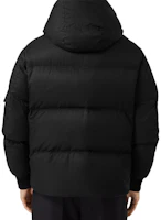 Shop Burberry FW22 固定可拆式帽黑色羽絨外套 80581151