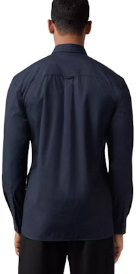 버버리 FW22 솔리드 네이비 남성용 오크 리프 자수 긴팔 셔츠. 80648761 Shop 버버리 FW22 솔리드 네이비 남성용 오크 리프 자수 긴팔 셔츠. 80648761