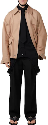 博柏利 2023秋冬款 黑色纯色中腰阔腿休闲裤 80701671 Lookbook 博柏利 2023秋冬款 黑色纯色中腰阔腿休闲裤 80701671