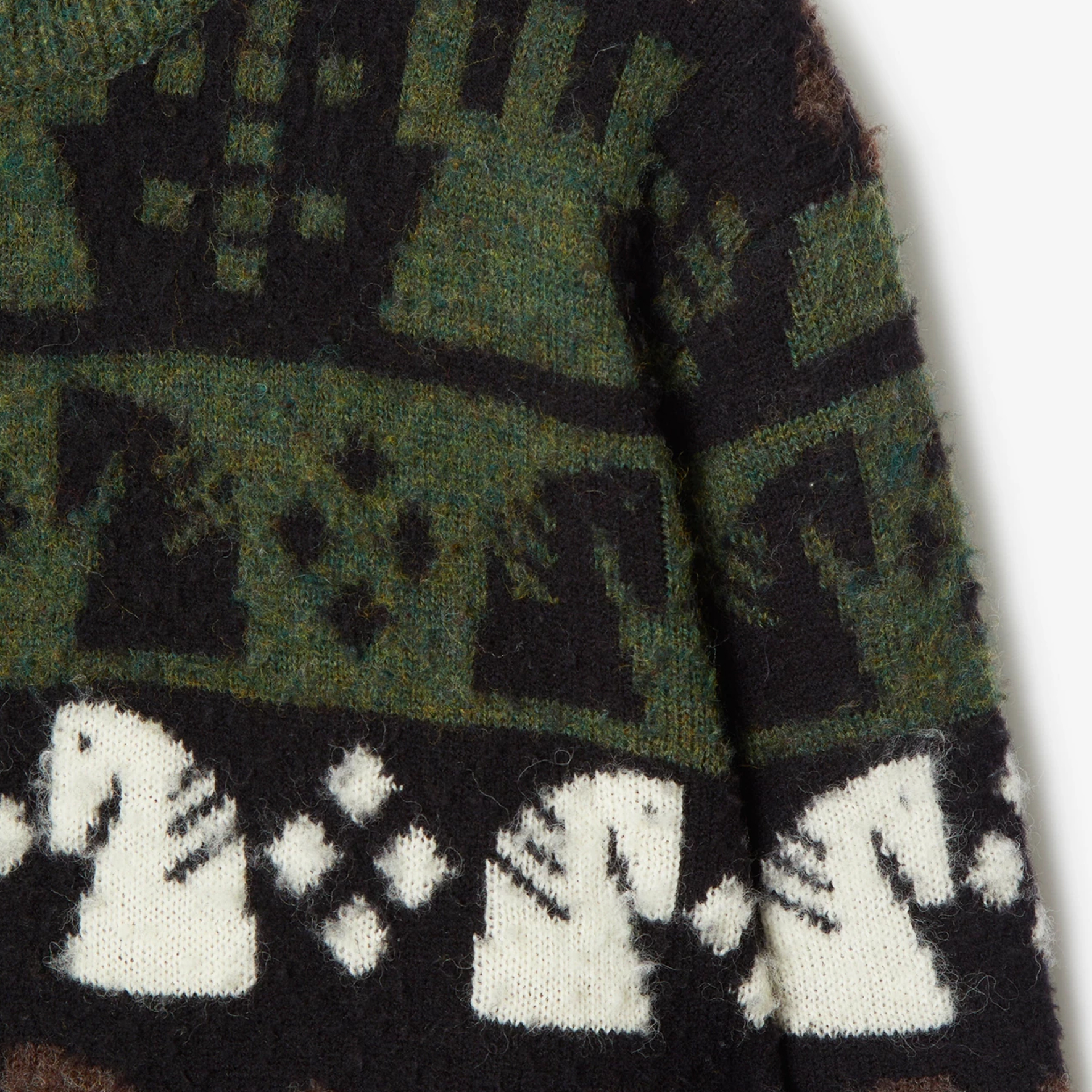 Sizing Burberry FW23 Sweater Rajut Motif Catur Multicolor. 80768931