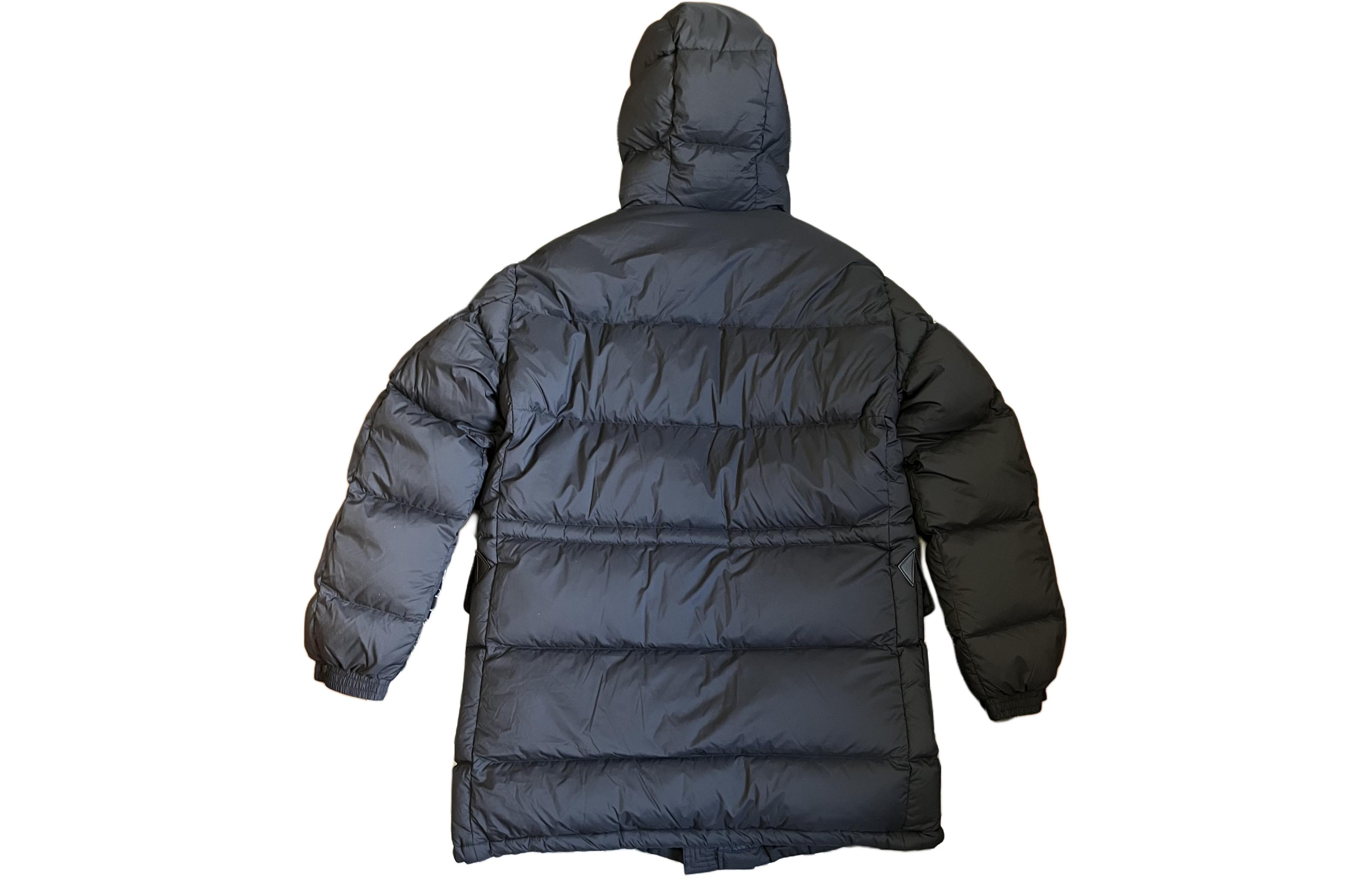 Lookbook バーバリー FW23 無地 ロゴ フード付き 長袖 ダウンジャケット 80685101