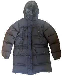 バーバリー FW23 無地 ロゴ フード付き 長袖 ダウンジャケット 80685101 Cheap バーバリー FW23 無地 ロゴ フード付き 長袖 ダウンジャケット 80685101