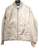 Burberry FW23 Beige Solid Zip-Up Baseball Collar Jacket 8067851 Burberry FW23 Beige Solid Zip-Up Baseball Collar Jacket 8067851