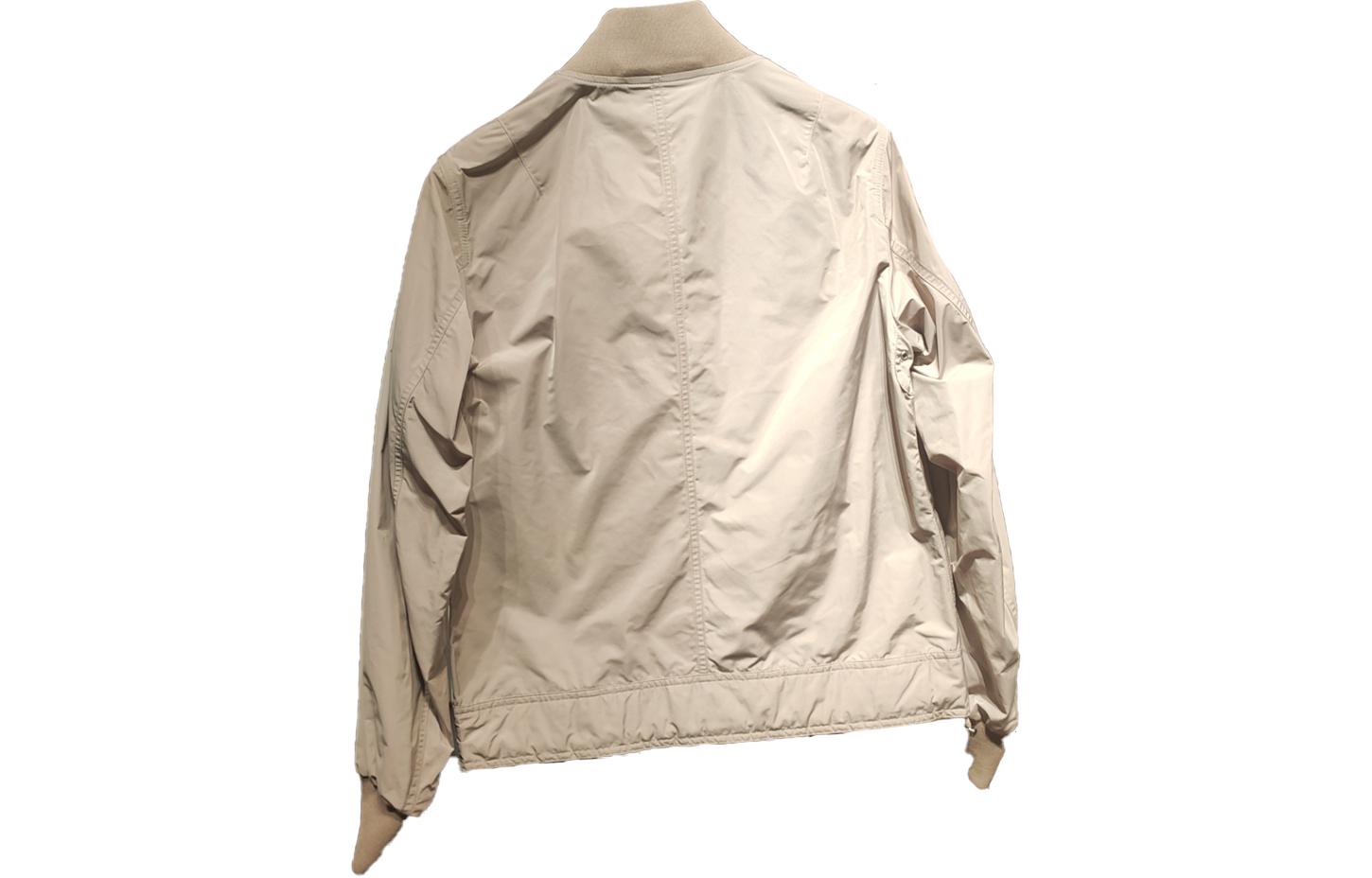 Lookbook Burberry FW23 Beige Solid Zip-Up Baseball Collar Jacket 8067851