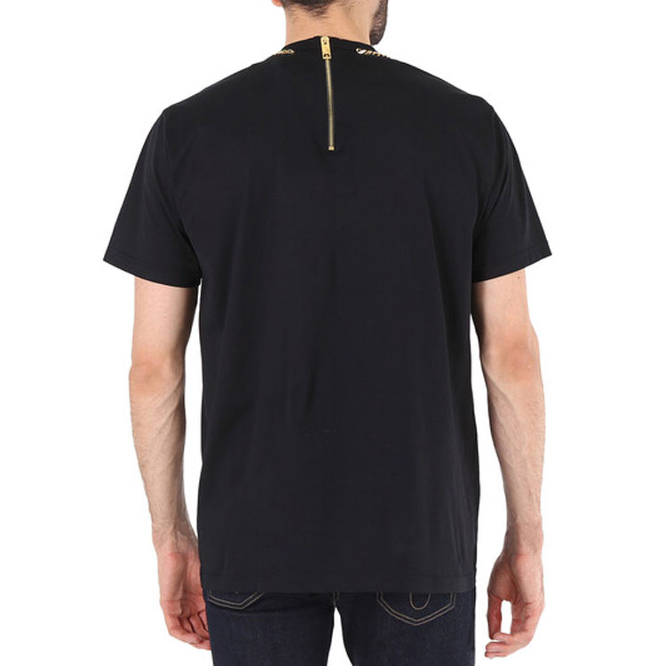 Shop Burberry FW23 Black Chain Detail Short Sleeve Casual T-Shirt Men. 4559581
