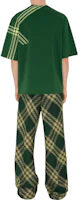 Purchase Burberry FW23 Check Print Crewneck Oversized T-Shirt - Dark Green. 80820521