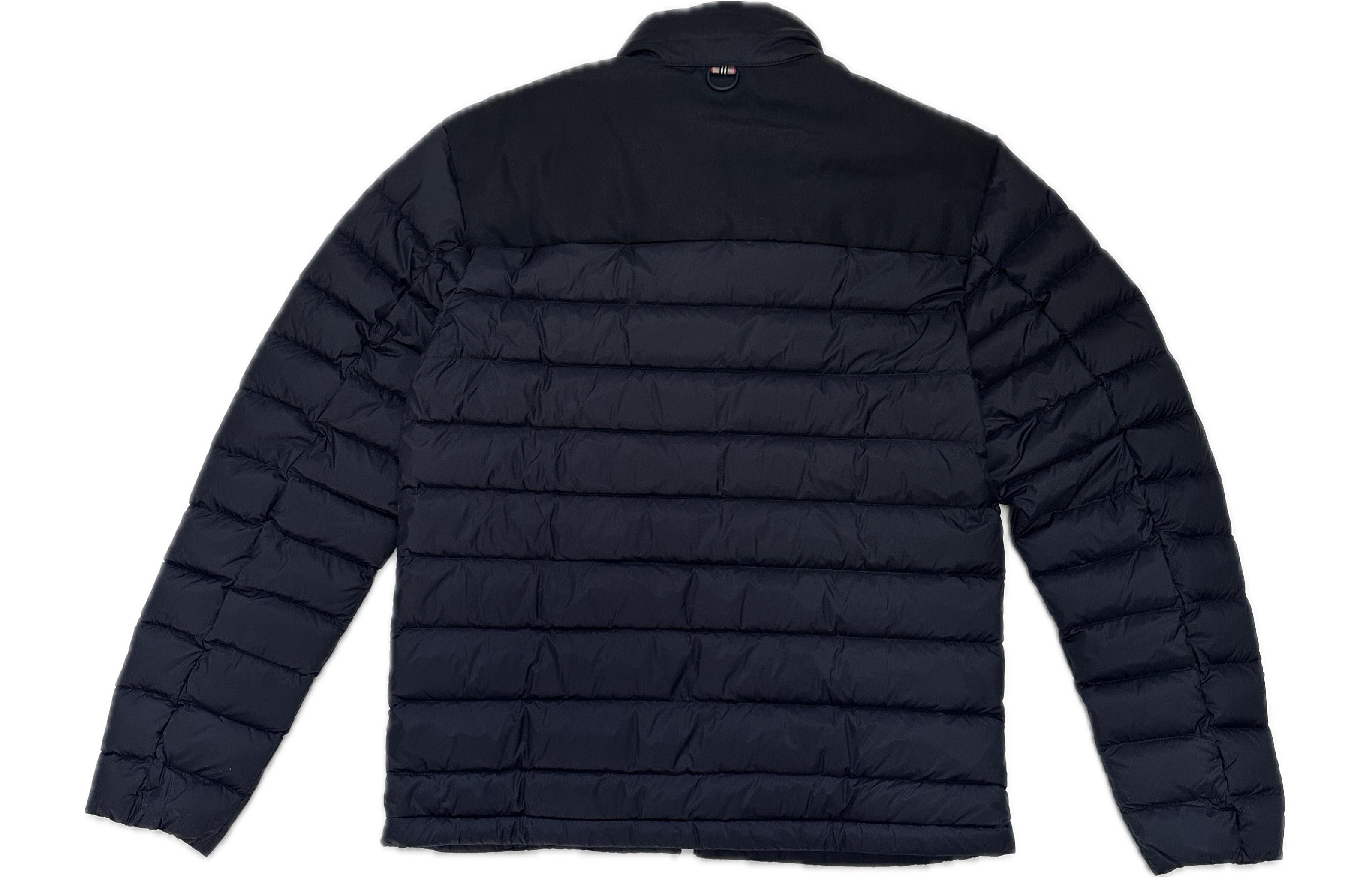 Lookbook Burberry 秋冬23拼接色塊徽標立領拉鍊羽絨外套 80616541