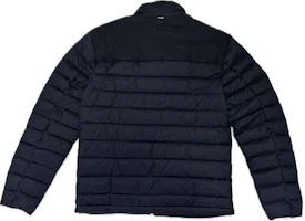 Lookbook 博柏利FW23拼色标志立领拉链羽绒夹克 80616541