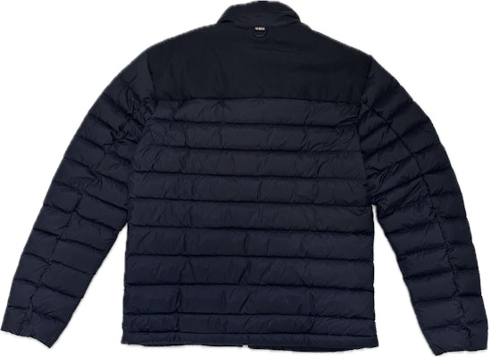 Burberry FW23 Colorblock Logo Stand Collar Zip-Up Puffer Jacket 80616541 Lookbook Burberry FW23 Colorblock Logo Stand Collar Zip-Up Puffer Jacket 80616541