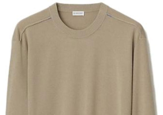 Burberry FW23 Baju Sejuk Rajut Crewneck Warna Solid. 80775601 Lookbook Burberry FW23 Baju Sejuk Rajut Crewneck Warna Solid. 80775601