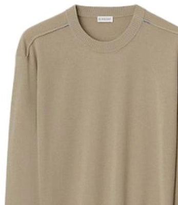 Burberry FW23 Baju Sejuk Rajut Crewneck Warna Solid. 80775601 Shop Burberry FW23 Baju Sejuk Rajut Crewneck Warna Solid. 80775601