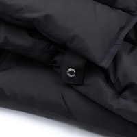 Burberry FW23 Chaqueta Larga Negra Unisex con Capucha y Doble Botonadura. 80720841 Details for Burberry FW23 Chaqueta Larga Negra Unisex con Capucha y Doble Botonadura. 80720841