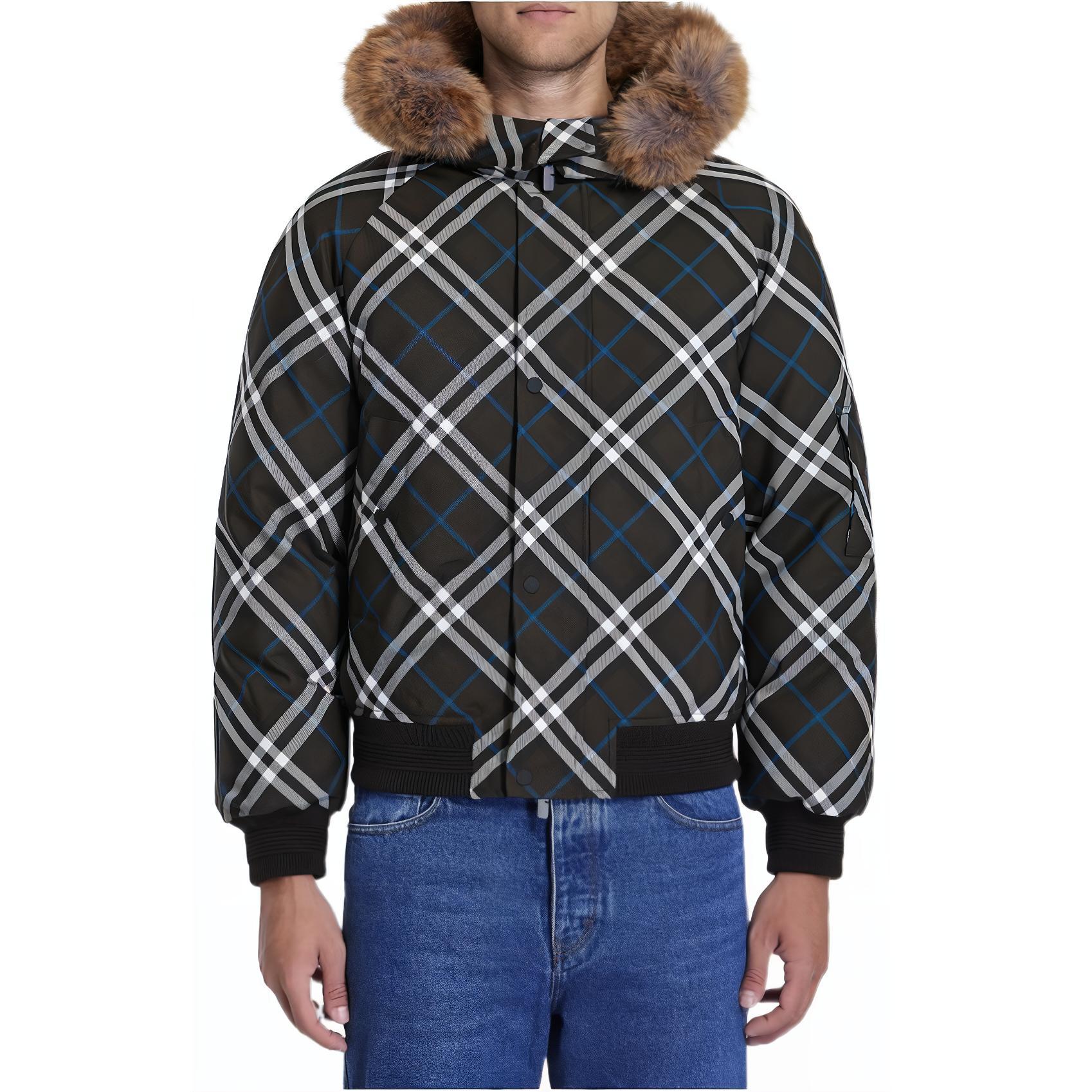 Lookbook Burberry FW24 男款全版經典格紋連帽外套 黑色 80915941