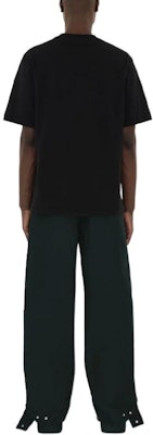 Burberry Graphic Print Loose Fit Crew Neck T-Shirt in Black. 80950581 Shop Burberry Graphic Print Loose Fit Crew Neck T-Shirt in Black. 80950581