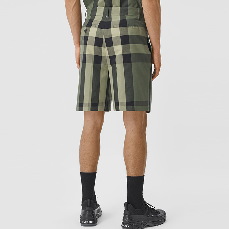 Details for Burberry 綠色格紋標誌寬鬆版休閒短褲. 80427811