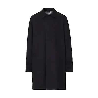 Burberry Heritage Lightweight Gabardine Coat in Black. 80513701