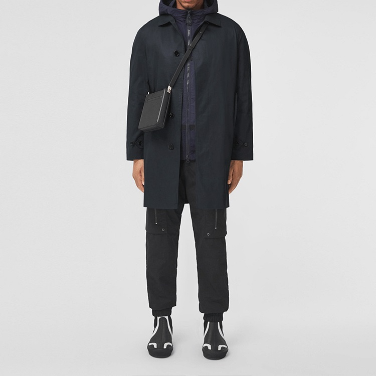 Burberry Heritage SS22  Gabardine Lightweight Coat in Midnight Blue. 80520481 圖 3