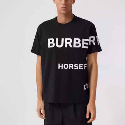 Burberry Horseferry Black Oversized T-shirt, Summer Collection 80406941 Lookbook Burberry Horseferry Black Oversized T-shirt, Summer Collection 80406941