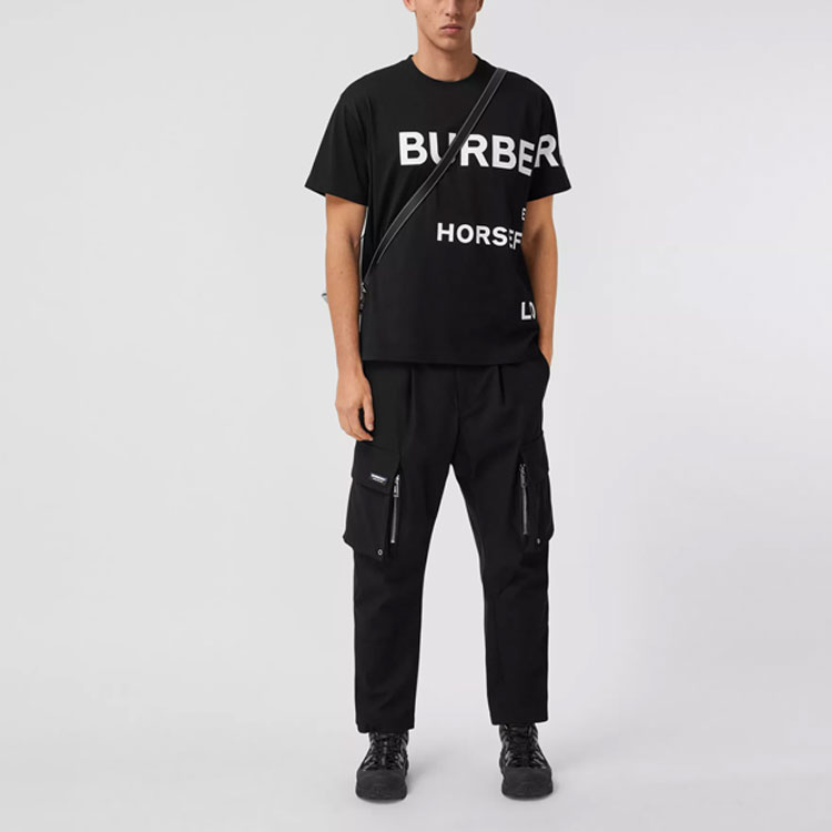 Purchase Burberry Horseferry Black Oversized T-shirt, Summer Collection 80406941