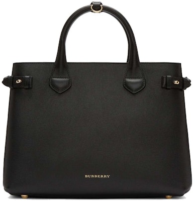 버버리 하우스 체크 배너 미디엄 토트백 블랙
Buy 버버리 하우스 체크 배너 미디엄 토트백 블랙