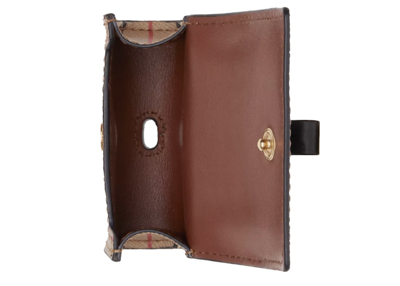 Lookbook 버버리 아이코닉 에어팟 프로 케이스 (아카이브 베이지)
