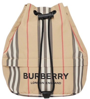 버버리 아이코닉 스트라이프 나일론 파우치 아카이브 베이지
Buy 버버리 아이코닉 스트라이프 나일론 파우치 아카이브 베이지