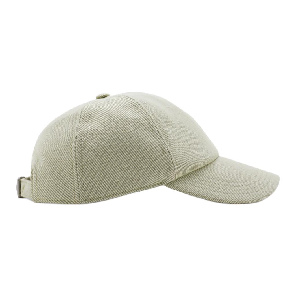 Lookbook Topi Baseball Burberry Jacquard Katun Unisex Desain Pasangan Abu Hijau. 80950051