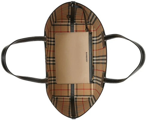 버버리 라벨 프린트 미디엄 런던 토트백 베이지 (80 characters)
Lookbook 버버리 라벨 프린트 미디엄 런던 토트백 베이지 (80 characters)