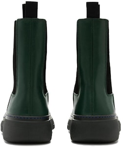 バーバリー レザー チェルシーブーツ (ヴァイングリーン) 80749181 Shop バーバリー レザー チェルシーブーツ (ヴァイングリーン) 80749181