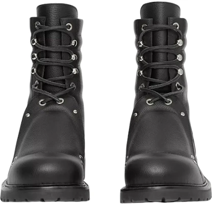 Sepatu Bot Kulit Burberry Lace-Up 'Hitam Fashion' 80650121 Lookbook Sepatu Bot Kulit Burberry Lace-Up 'Hitam Fashion' 80650121