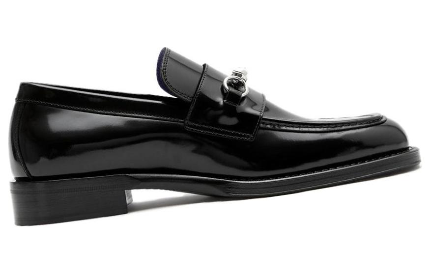 Order Burberry Sepatu Loafers Kulit 'Black Comfort' 80801031