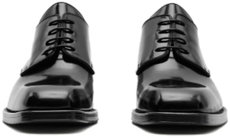 Burberry Sepatu Kulit Hitam Formal Pria Round-Toe Lace-Up 80753731 Lookbook Burberry Sepatu Kulit Hitam Formal Pria Round-Toe Lace-Up 80753731