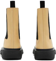 Shop Bottes Chelsea Bout Rond en Cuir Burberry ''Crème'' 80801411