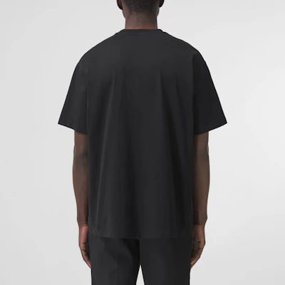 Camiseta Negra Burberry Estampado Letras Algodón Corte Holgado. 80427481 Shop Camiseta Negra Burberry Estampado Letras Algodón Corte Holgado. 80427481