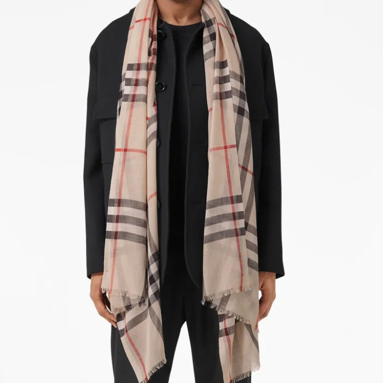 Burberry Lightweight Cozy Knit Scarf Men’s Beige 8055858 圖 4