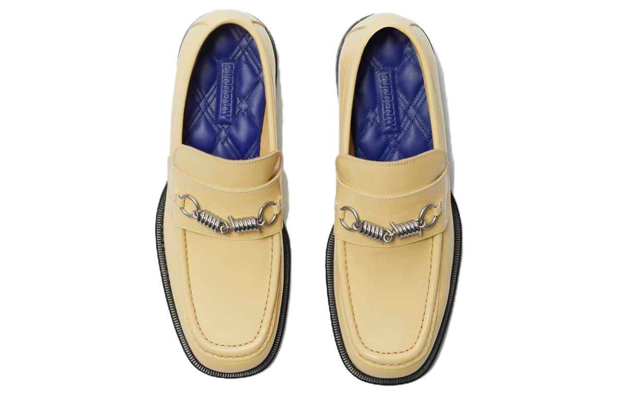 Shop Burberry Mocasines 'Amarillo Cómodo' 80801071