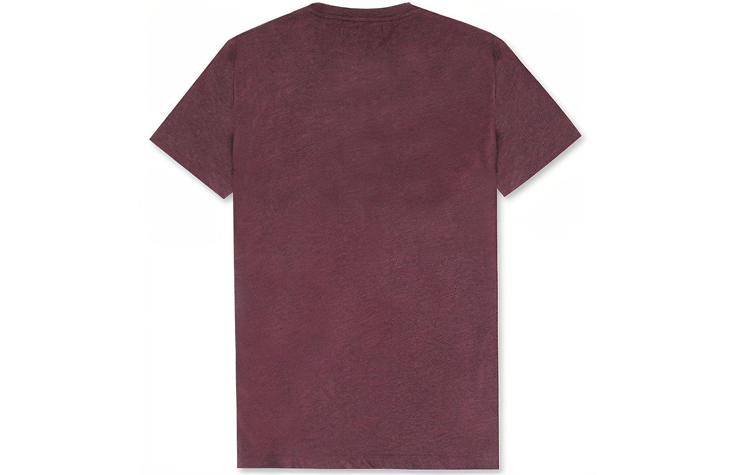 Lookbook Burberry Logo Kaos Crewneck Kasual Warna Burgundy Gelap. 40601251