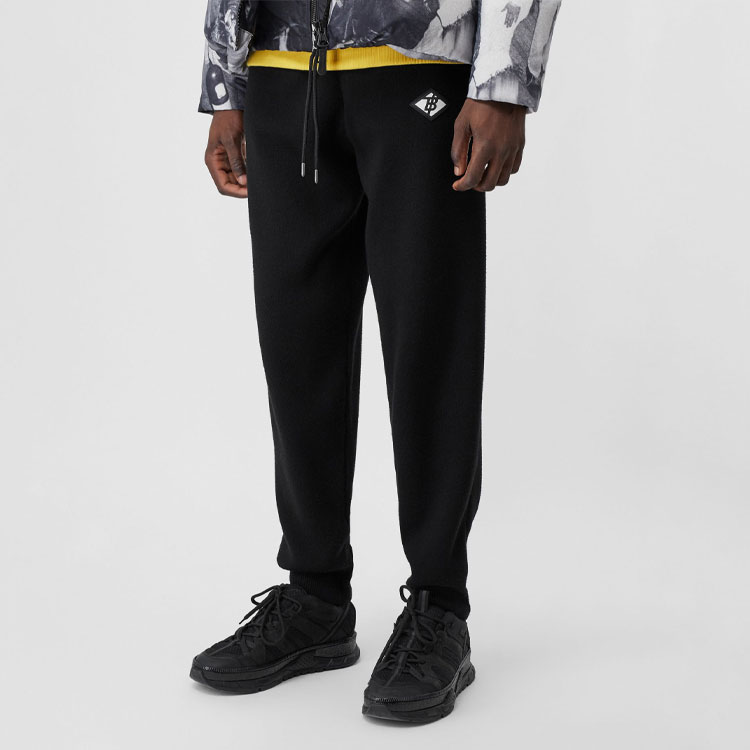 Lookbook 버버리 로고 드로스트링 니트 조거 팬츠 80235241