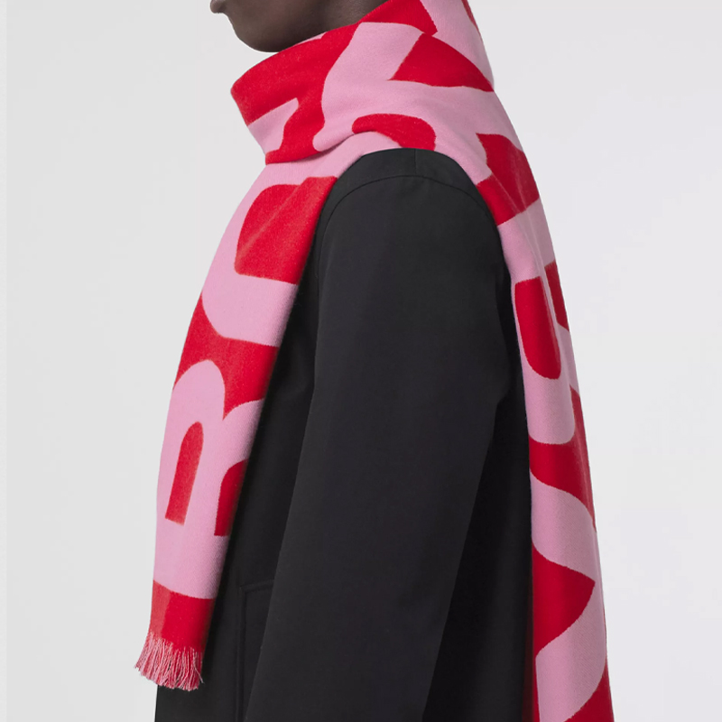 Burberry Logo Jacquard Wool Knit Scarf Unisex Couple Style 80463861 圖 5