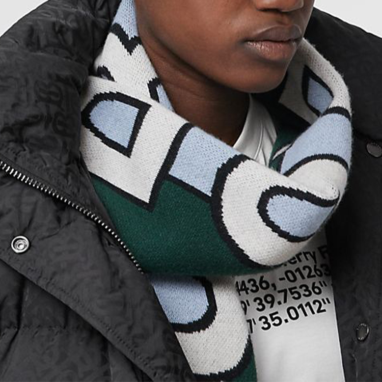 Burberry Logo Textured Cashmere Scarf Green 80228521 圖 5