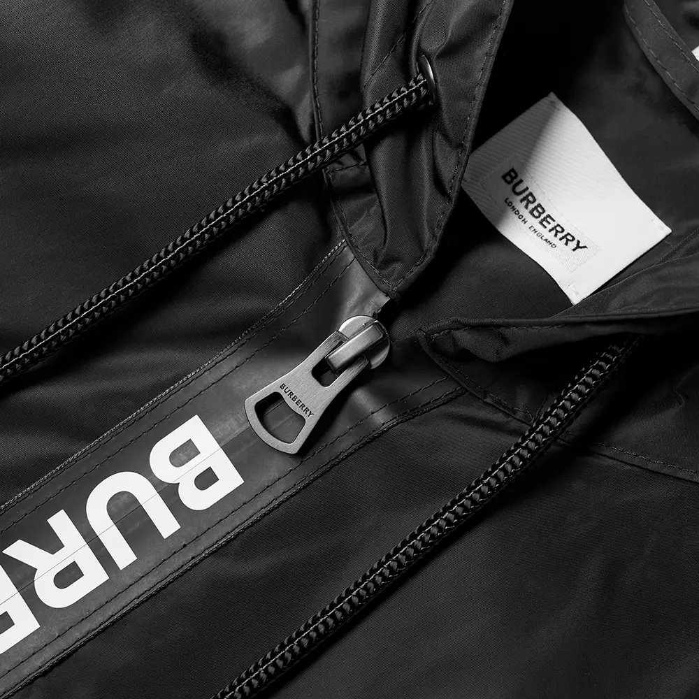 Burberry Logo Trim Zip Windbreaker Jacket for Men in Black 8027690-A1189 圖 6