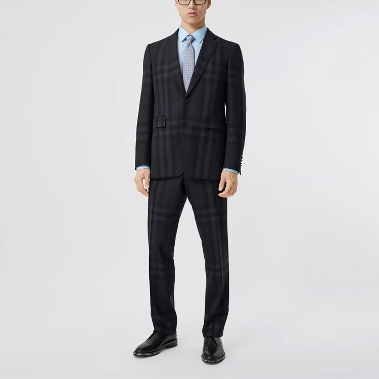 Burberry Loose Fit Embroidered Logo Single Breasted Shirt Light Blue 80374851 圖 4