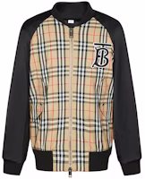 Burberry Loose Fit Zip-Up Jacket with Letter Print in Archive Beige 80136341 Burberry Loose Fit Zip-Up Jacket with Letter Print in Archive Beige 80136341