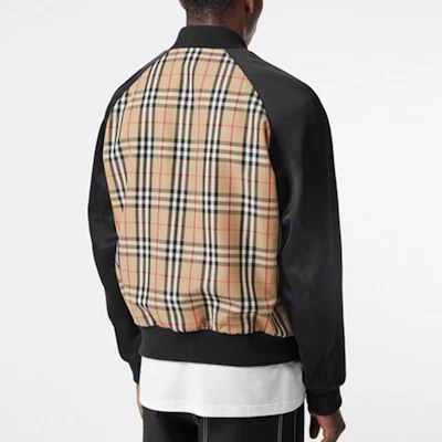 버버리 루즈핏 레터 프린트 집업 자켓 아카이브 베이지 80136341 Details for 버버리 루즈핏 레터 프린트 집업 자켓 아카이브 베이지 80136341
