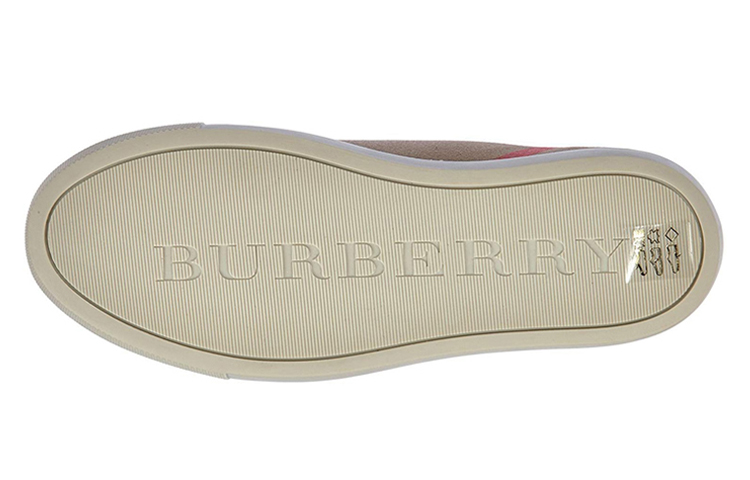 Shop Burberry Kasut Rendah Canvas 'Fesyen Coklat' 39509961