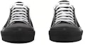 Shop Sneaker Low-Top Burberry 'Kanvas Hitam' 80569291