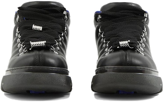 バーバリー レザーロートップスニーカー (黒) 80745641 Lookbook バーバリー レザーロートップスニーカー (黒) 80745641